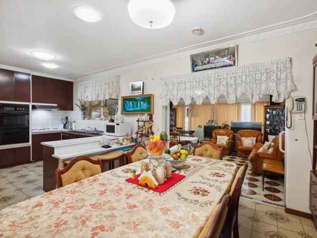 House for sale in Morley, City of Bayswater