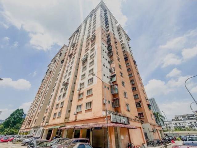 Apartment for sale in Petaling, Damansara Damai