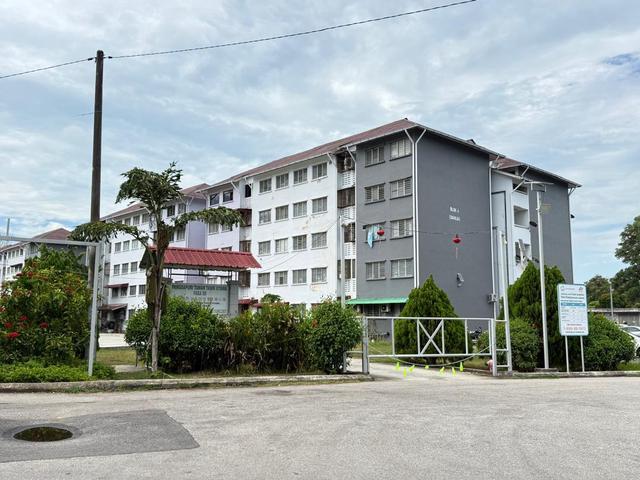 Apartment for sale in Malaka