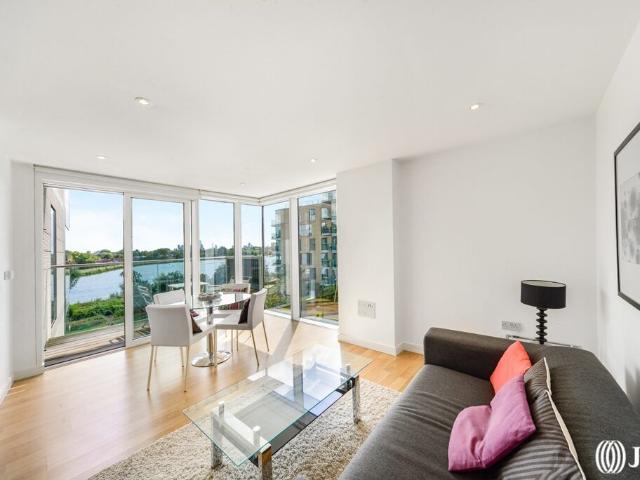 Apartment for rent in Manor House, Greater London