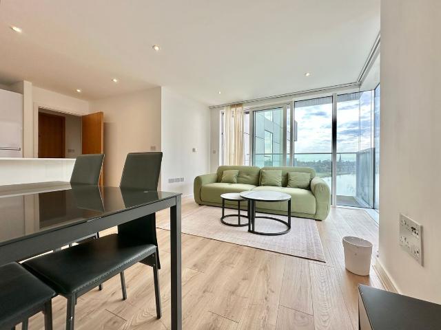 Apartment for rent in Stamford Hill, Greater London