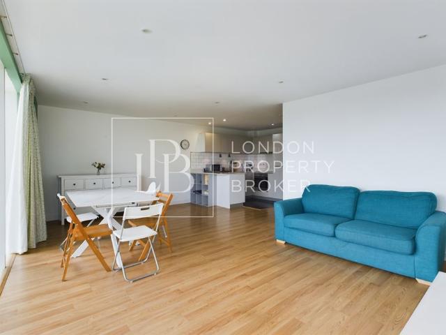 Apartment for rent in Stamford Hill, Greater London