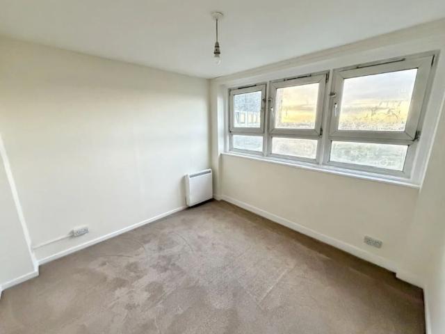 Apartment for rent in Chadwell St Mary, Essex