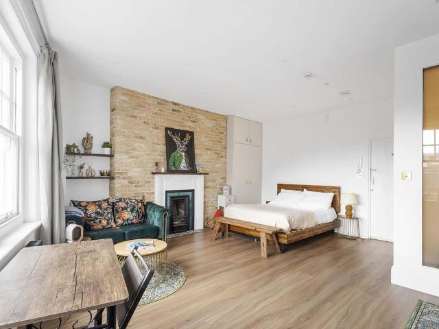 Studio for rent in East Marylebone, Mayfair