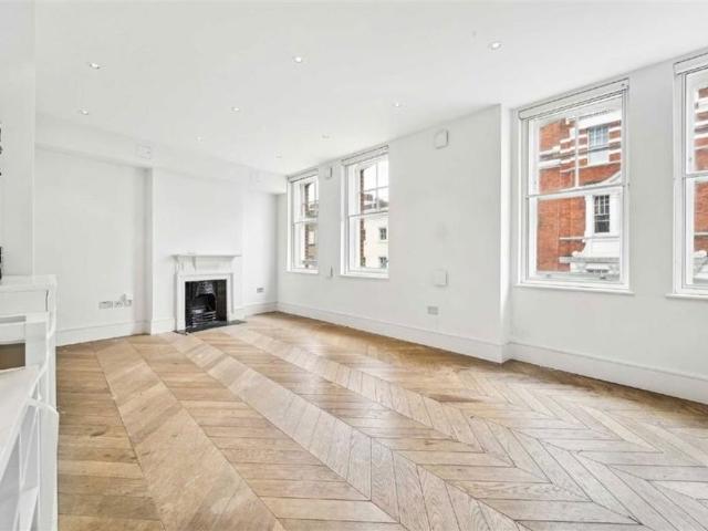 House for rent in Fitzrovia, Greater London