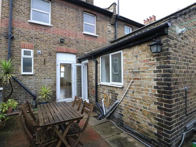 House for rent in London Borough of Ealing, Greater London