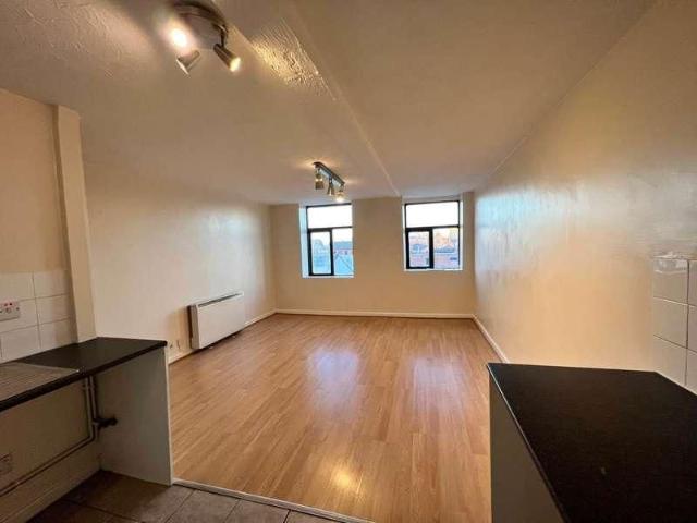 House for rent in Hurst, Greenheys