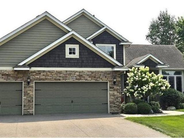 House for sale in Lakeville