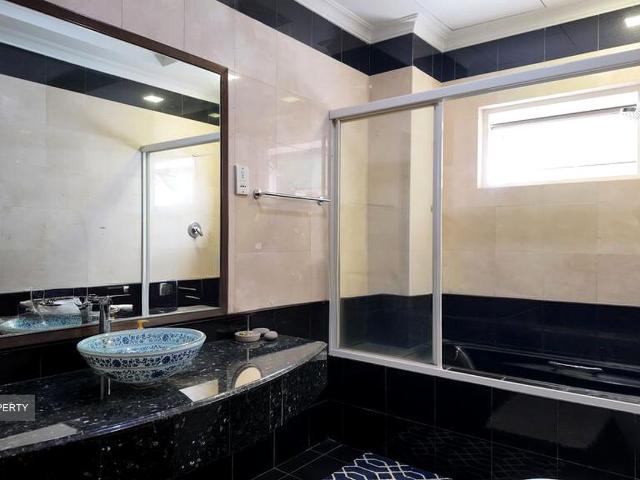 Detached House for sale