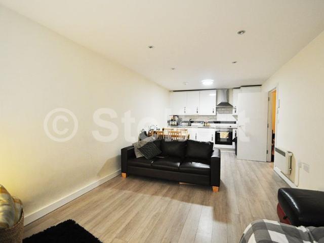 Apartment for rent in Seven Kings, Greater London