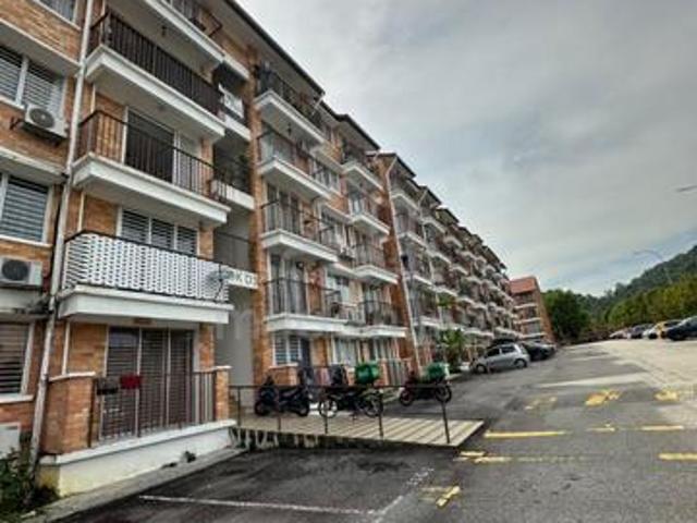 Apartment for sale in Kajang, Langat