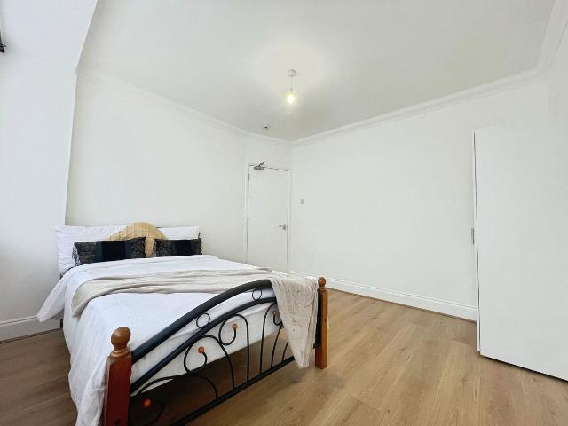Room for rent in Greater London