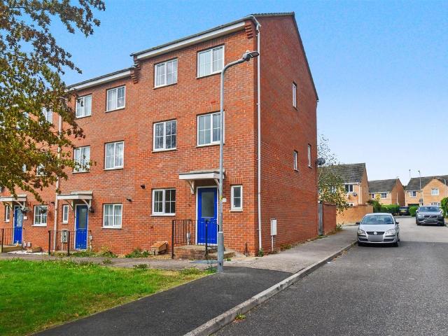 House for rent in Corby