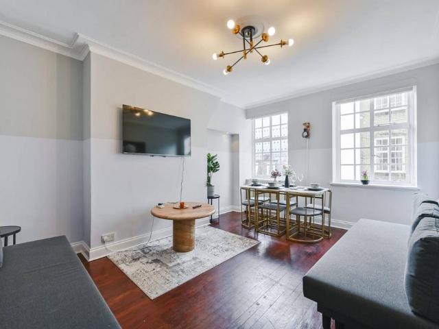 Apartment for rent in East Marylebone, Greater London