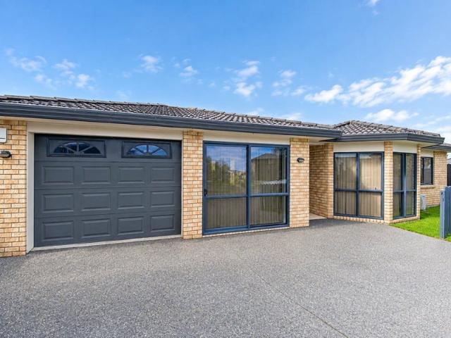 House for rent in Goodwood Heights, Manurewa