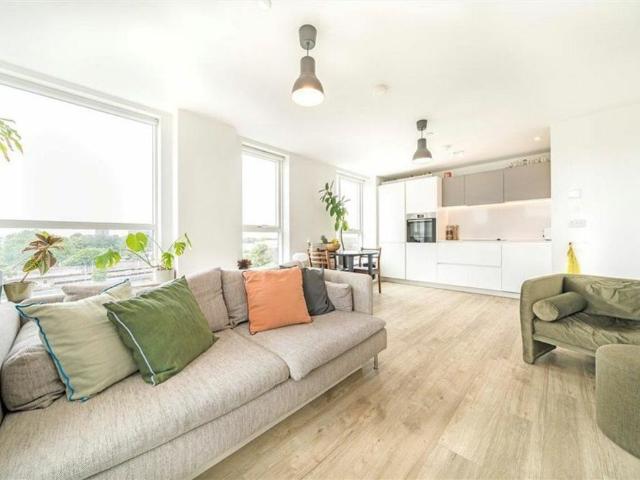 Apartment for rent in London Borough of Lewisham, Cat Hill