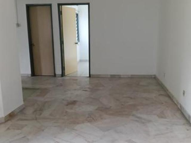 Apartment for sale in Petaling, Subang Jaya