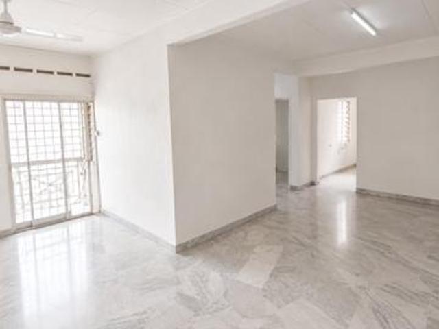 Apartment for sale in Petaling, Subang Jaya