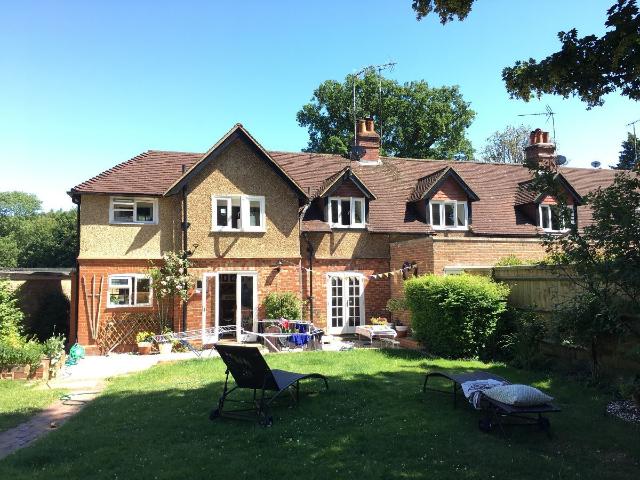 House for rent in Gomshall, Guildford