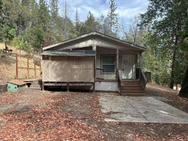 House for sale in Lewiston, California