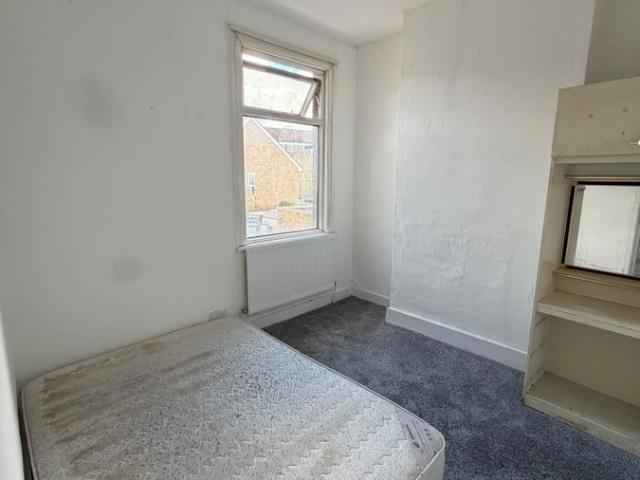 House for rent in London Borough of Newham, Greater London