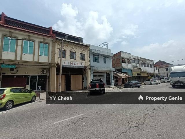Shop for sale in Perak