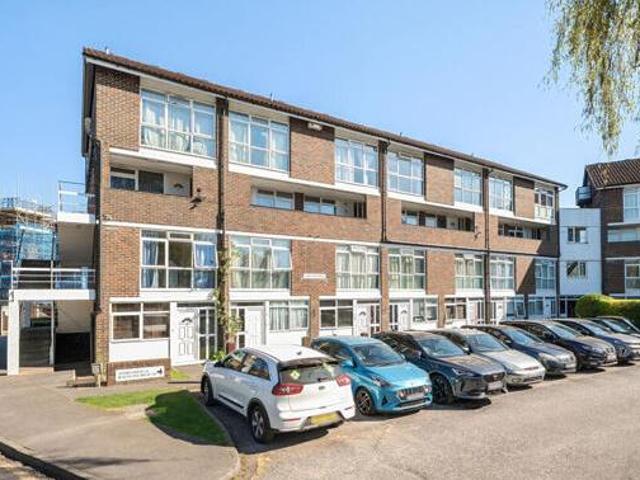 House for sale in Batchworth