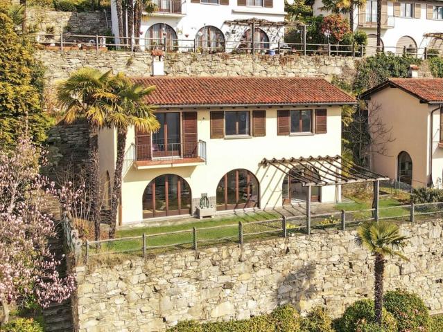 Haus kaufen in Gordola, Tessin