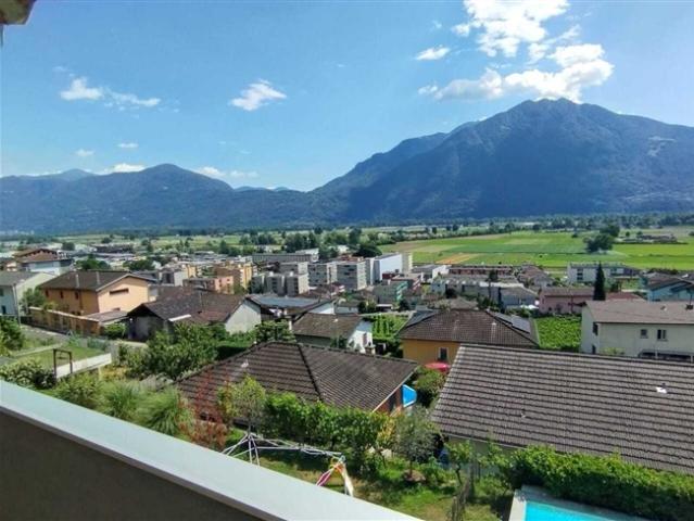 Wohnung kaufen in Gordola, Tessin