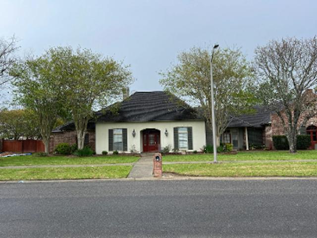 House for sale in Holiday Gardens, Lafayette