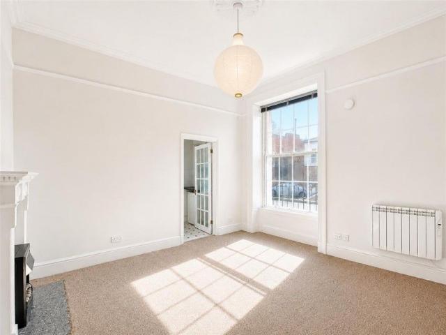 Apartment for rent in Spike Island, Feckenham