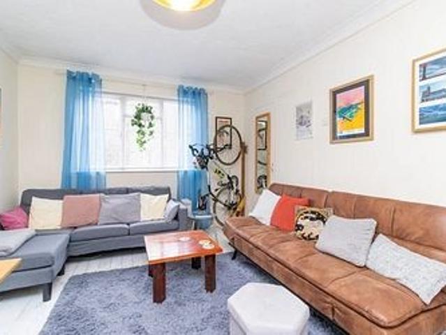 Apartment for rent in Cliftonville West, Acol