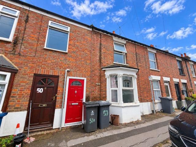 Apartment for rent in Totteridge, Cressex