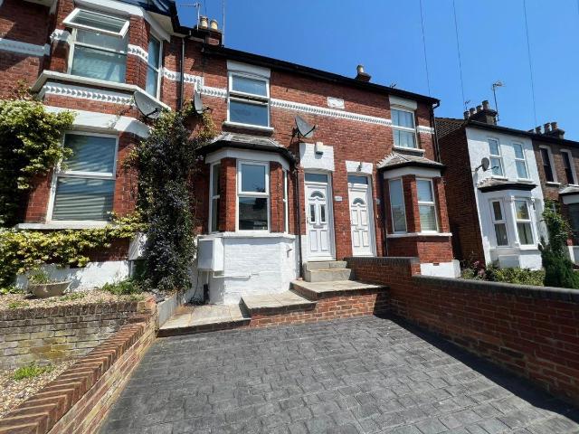 House for rent in Totteridge, Cressex