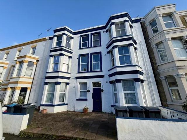 Apartment for rent in Cliftonville West, Acol