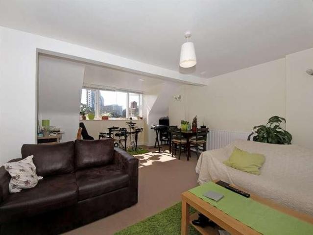Apartment for rent in London Borough of Ealing, Greater London