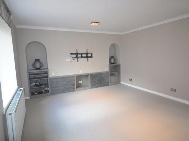 House for rent in City Centre, Ballindoch
