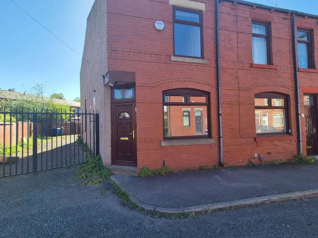 House for rent in Scholes, Wigan