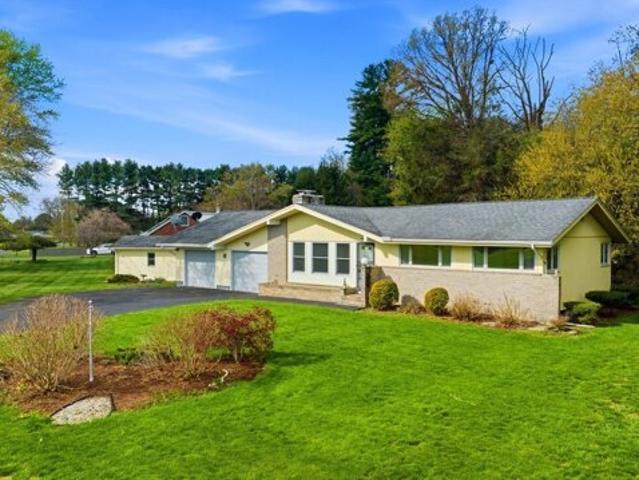 House for sale in Hatfield, Hampshire County
