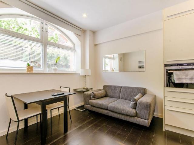 Apartment for rent in London Borough of Islington, Greater London