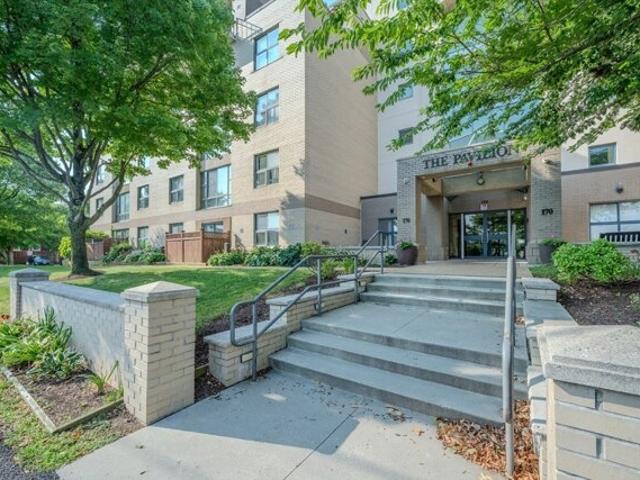 Condo for sale in Cambridge