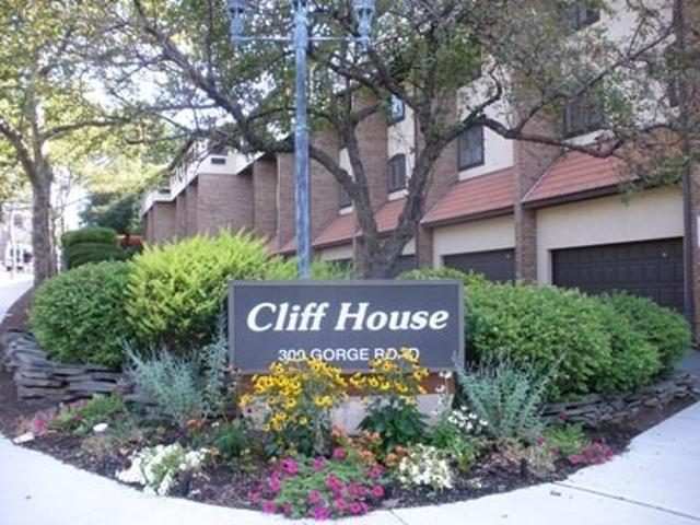 Condo for sale in Cliffside Park Condo for sale in Cliffside Park