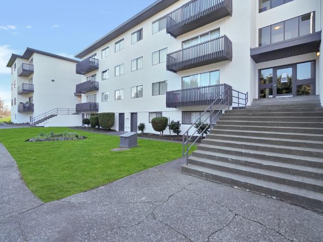 Apartment for rent in Esquimalt, British Columbia