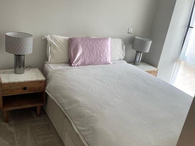 Apartment for rent in Blackhills, Surrey