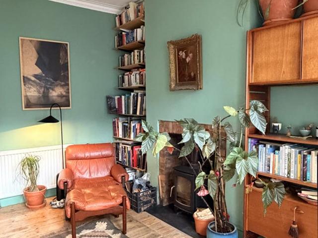 Apartment for rent in Duckett's Green, Greater London