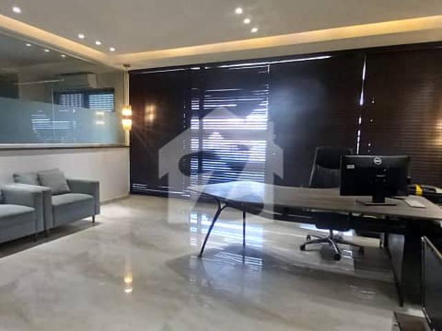 Office for rent in Faisalabad, Islamabad Capital Territory