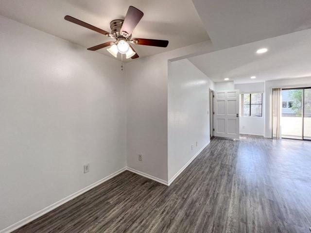 Apartment for rent in Canoga Park, California