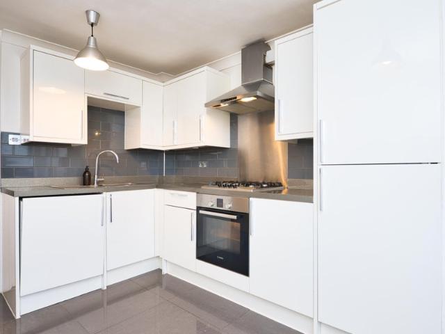 Apartment for rent in Old Ford, Bow