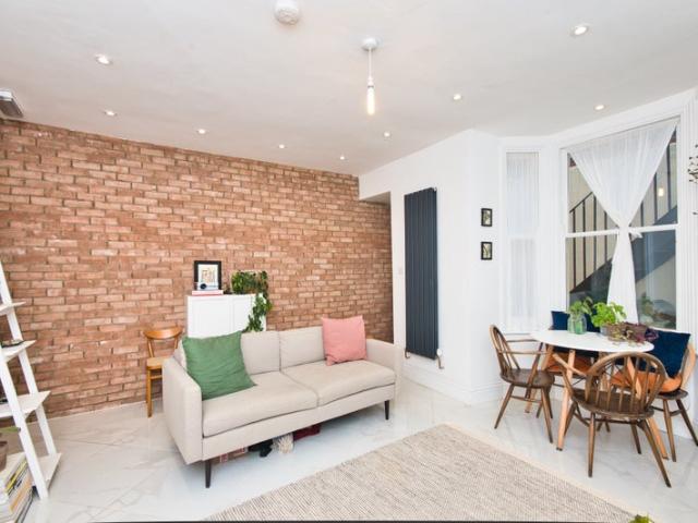 Apartment for rent in Clapton Park, Greater London