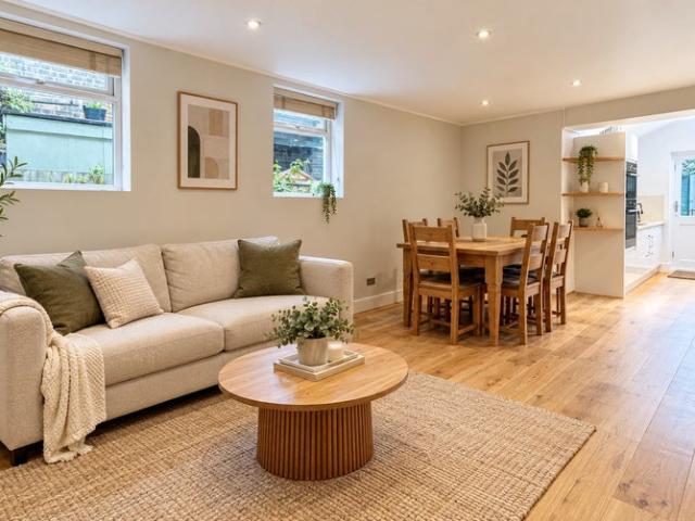 Apartment for rent in London Borough of Lambeth, Greater London